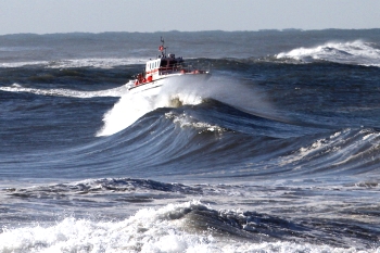 Novo aviso para a aproximação de ondas de 8 metros